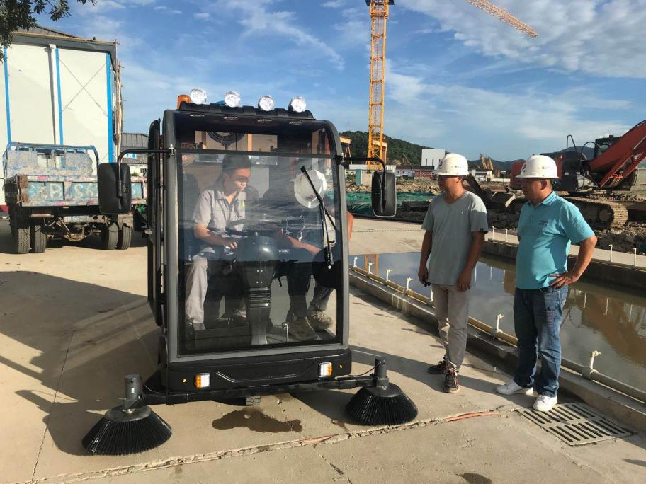 哈密龙泉市清扫车